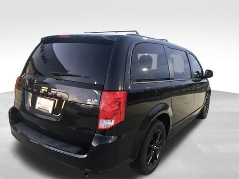 Used 2020 Dodge Grand Caravan SE image 42