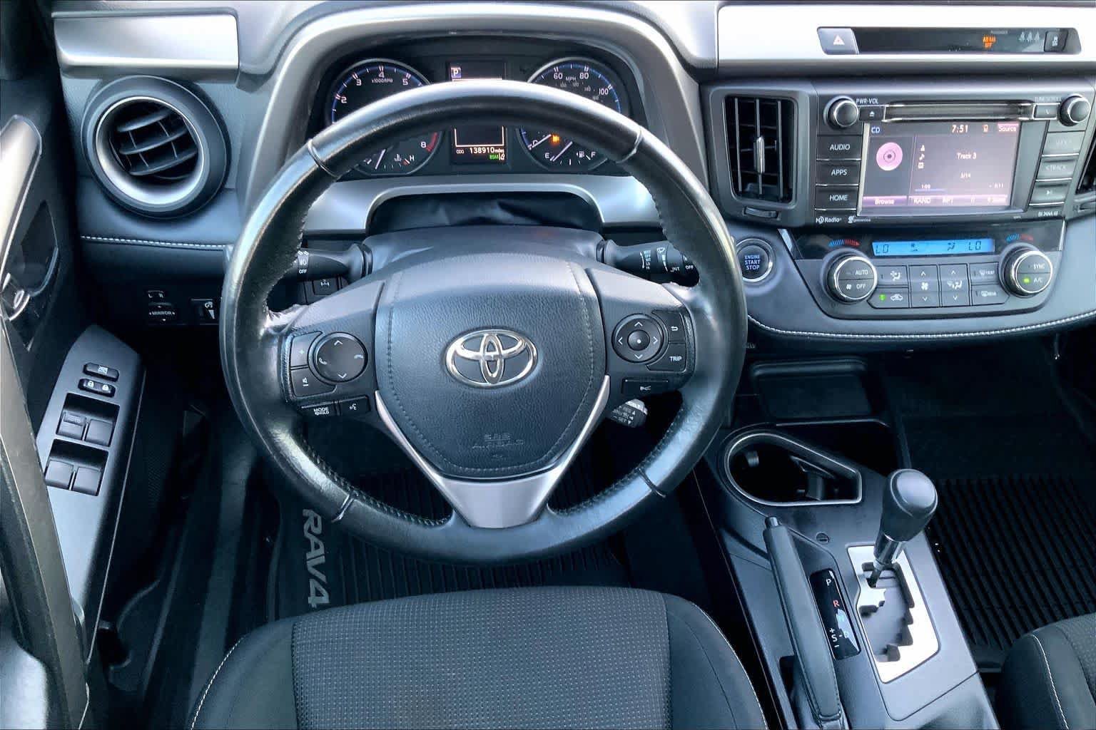 Used 2018 Toyota RAV4 XLE w/ Plus Extra Value Package AWD/4WD image 6