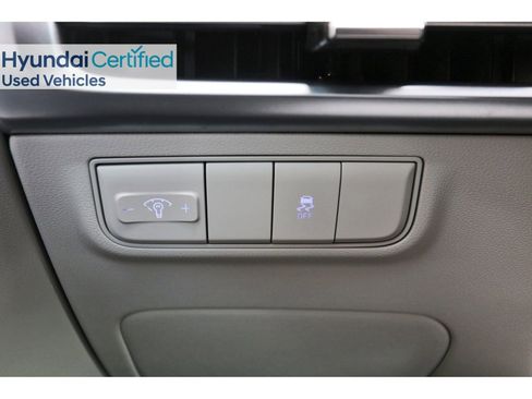 Used 2025 Hyundai Tucson SE FWD image 22