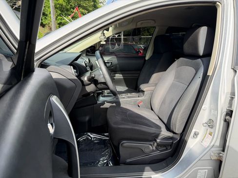 Used 2015 Nissan Rogue S w/ Convenience Package AWD/4WD image 11