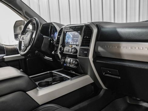 Used 2019 Ford F250 Lariat w/ Lariat Ultimate Package image 12