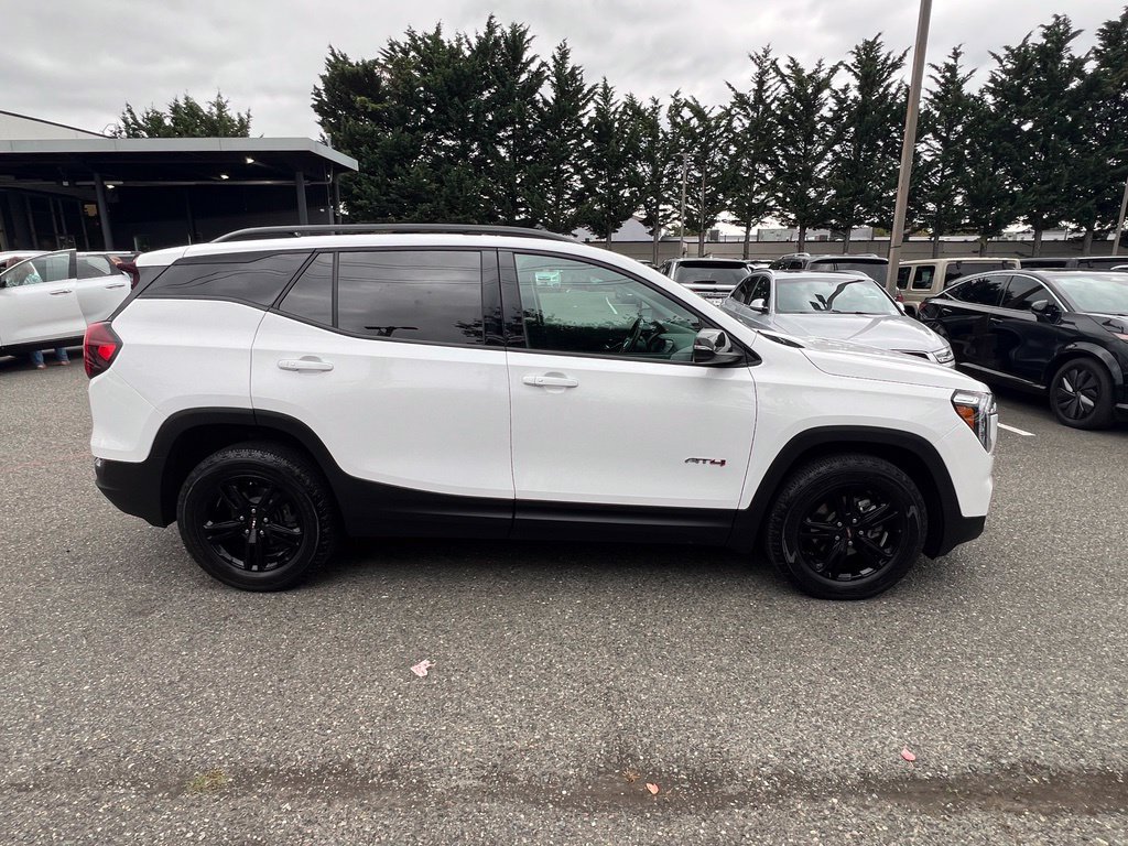 Used 2022 GMC Terrain AT4 AWD/4WD image 8