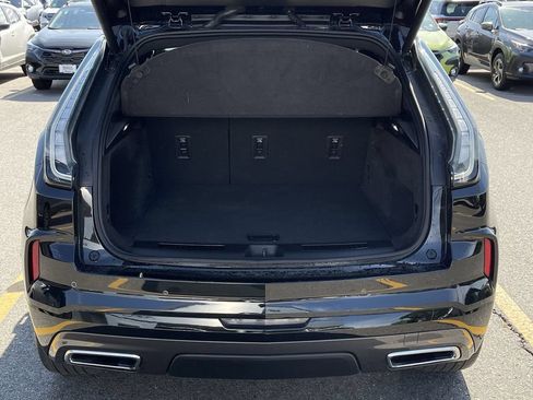 Used 2024 Cadillac XT4 Sport AWD/4WD image 9