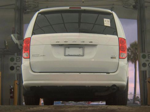 Used 2019 Dodge Grand Caravan GT FWD image 7