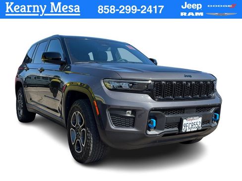Certified 2022 Jeep Grand Cherokee Trailhawk w/ Luxury Tech Group III AWD/4WD image 1