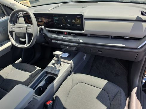 New 2027 Kia Seltos S FWD image 11
