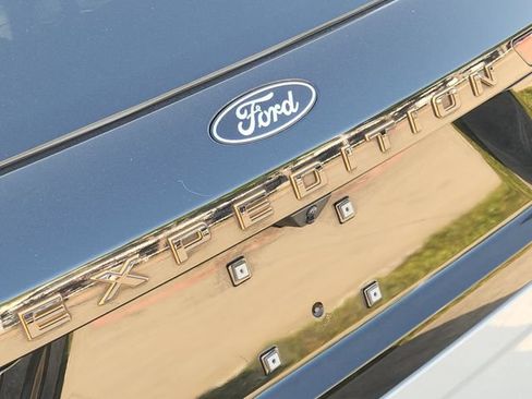 Used 2025 Ford Expedition Tremor AWD/4WD image 9