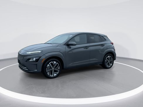 Certified 2023 Hyundai Kona SEL w/ Cargo Package image 3