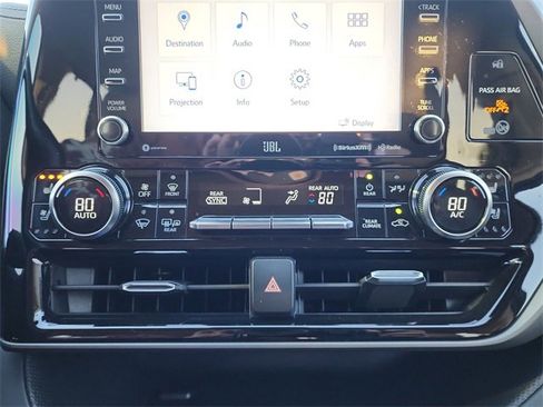 Used 2022 Toyota Highlander Limited image 23