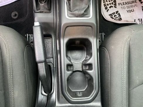 Used 2021 Jeep Wrangler Sport image 30