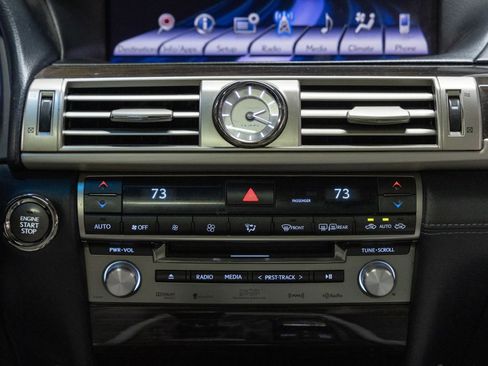 Used 2014 Lexus LS 460 image 25