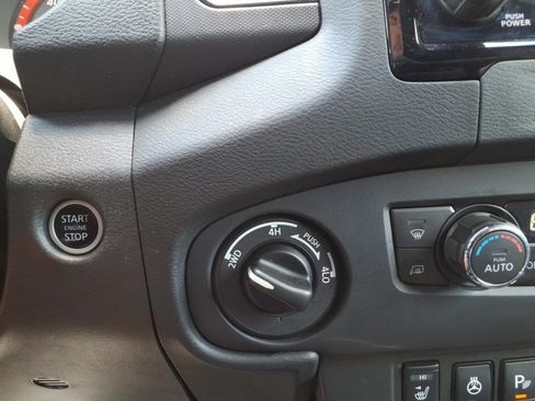 Used 2024 Nissan Frontier PRO-4X w/ Pro Premium Package AWD/4WD image 22