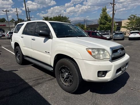 Used 2007 Toyota 4Runner SR5 image 2