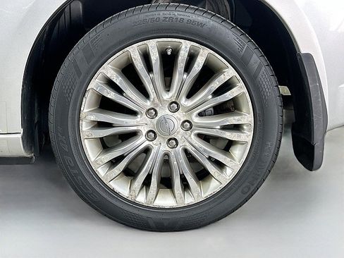 Used 2012 Chrysler 200 Limited w/ Sun/Sound Group FWD image 31