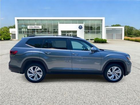 Used 2023 Volkswagen Atlas SE AWD/4WD image 6