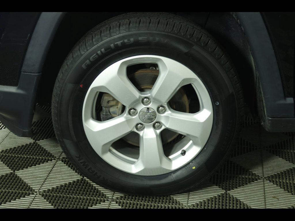 Used 2020 Jeep Compass Latitude AWD/4WD image 10