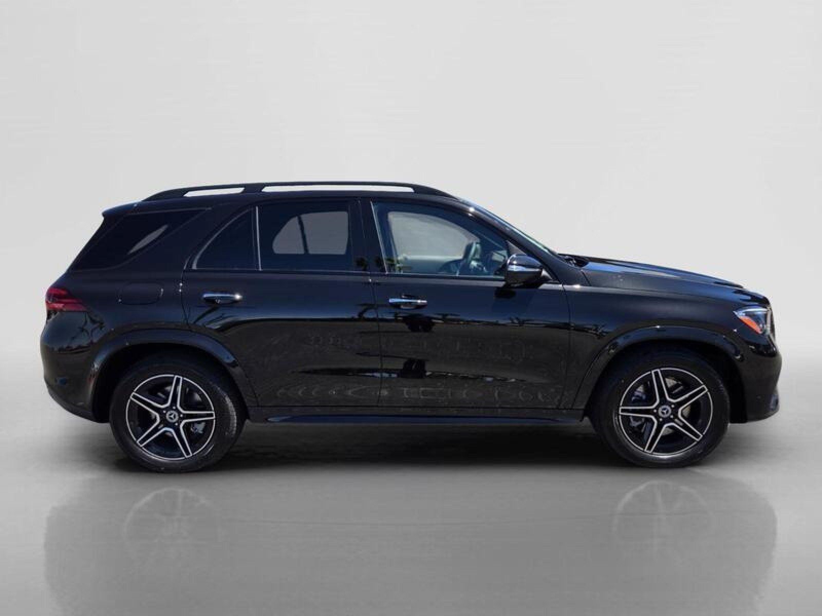 New 2026 Mercedes-Benz GLE 450e 4MATIC image 6