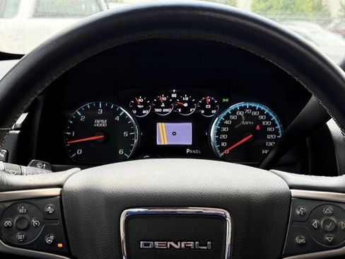 Used 2017 GMC Yukon Denali w/ Open Road Package AWD/4WD image 39