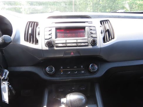 Used 2016 Kia Sportage LX AWD/4WD image 24
