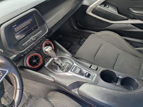 Used 2020 Chevrolet Camaro LT RWD image 18
