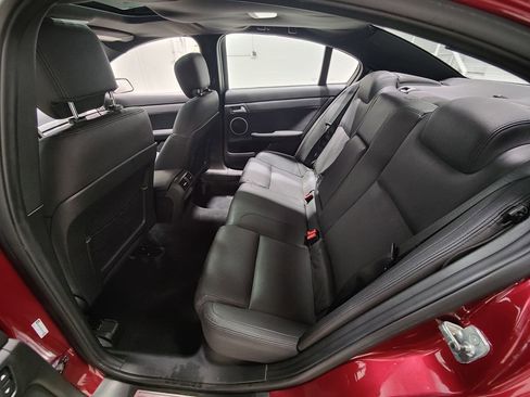 Used 2009 Pontiac G8 GXP image 35