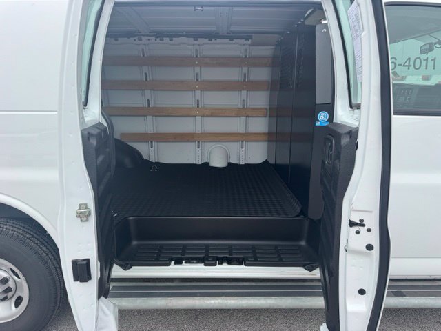 Used 2024 Chevrolet Express 2500 w/ Driver Convenience Package RWD image 21