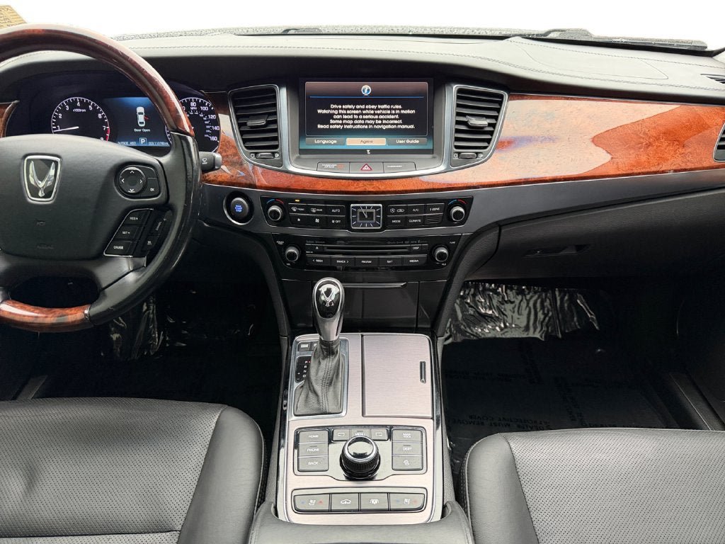 Used 2014 Hyundai Equus Signature RWD image 12