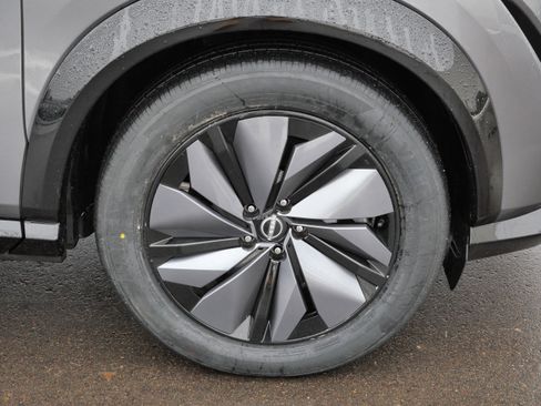 Used 2023 Nissan Ariya AWD image 15