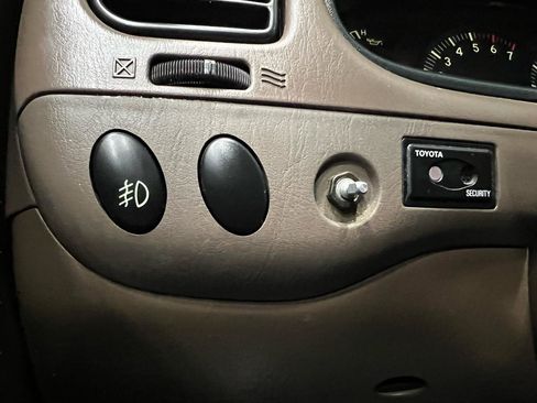 Used 2002 Toyota Tundra Limited AWD/4WD image 35