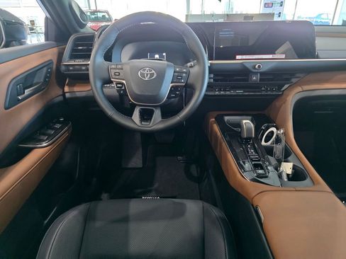 New 2026 Toyota Crown Limited image 7