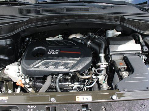 Used 2017 Hyundai Santa Fe Sport FWD image 43