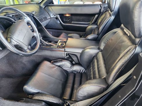 Used 1992 Chevrolet Corvette Convertible image 19