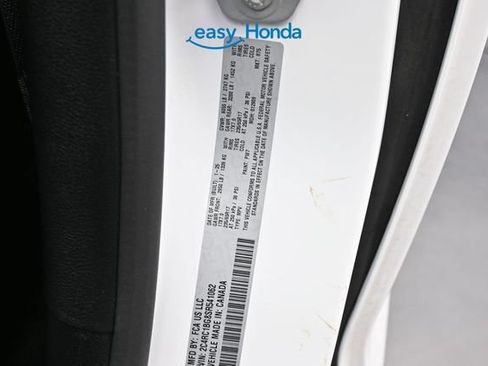 Used 2025 Chrysler Pacifica Select FWD image 18