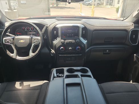 Used 2021 Chevrolet Silverado 1500 LT AWD/4WD image 13
