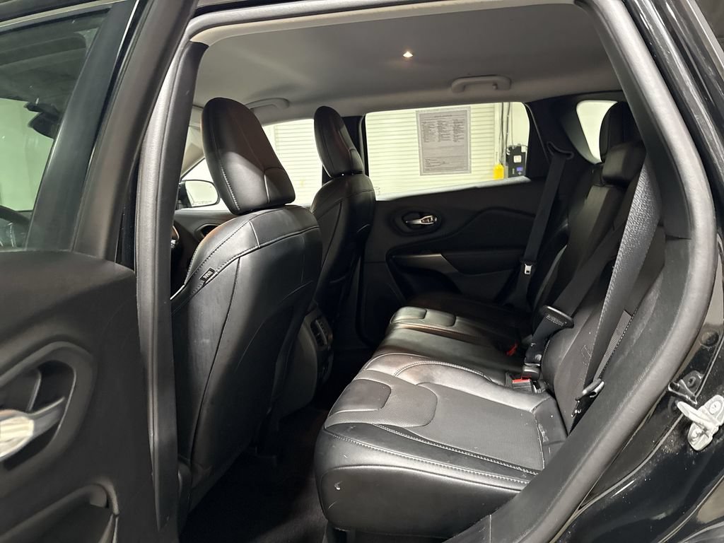 Used 2022 Jeep Cherokee Latitude Lux AWD/4WD image 22