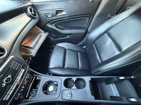 Used 2017 Mercedes-Benz CLA 250 4MATIC image 25