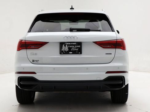 Used 2022 Audi Q3 2.0T Premium Plus image 8