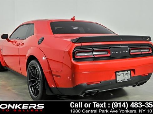 Used 2022 Dodge Challenger R/T Scat Pack RWD image 3