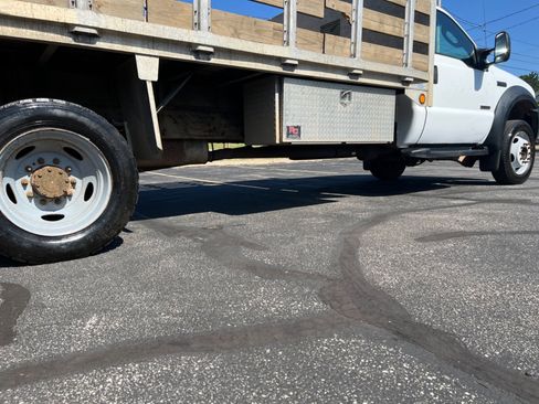 Used 2006 Ford F450 2WD Regular Cab Super Duty image 25