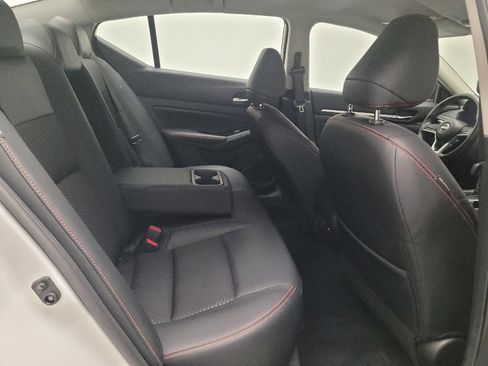 Used 2025 Nissan Altima 2.5 SR FWD image 19