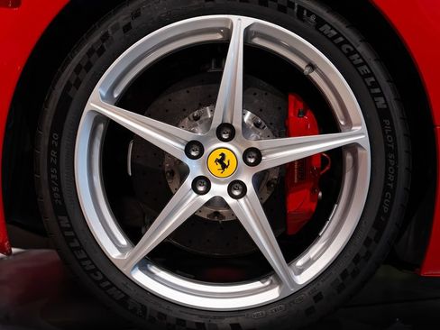 Used 2010 Ferrari 458 Italia Coupe RWD image 15