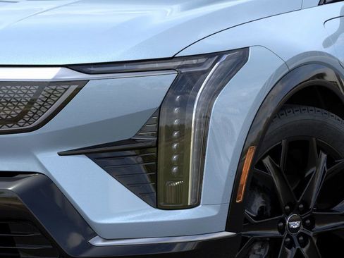 New 2025 Cadillac Optiq Sport 1 w/ LPO, ONYX Package image 10