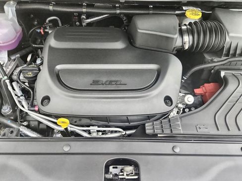 New 2026 Chrysler Pacifica Limited image 37