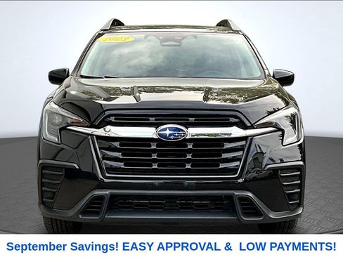 Used 2023 Subaru Ascent 8-Passenger AWD/4WD image 2