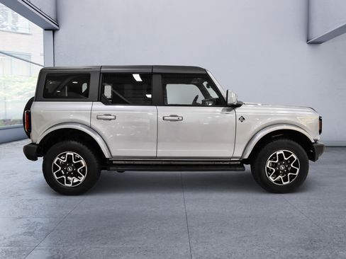 Used 2023 Ford Bronco Outer Banks AWD/4WD image 7