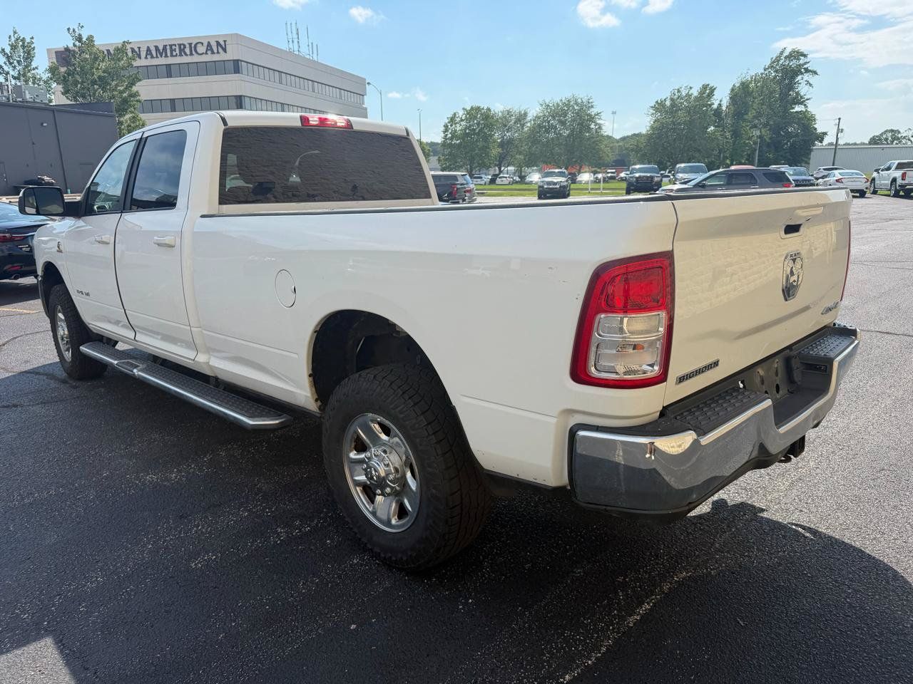 Used 2022 RAM 3500 Big Horn AWD/4WD image 3