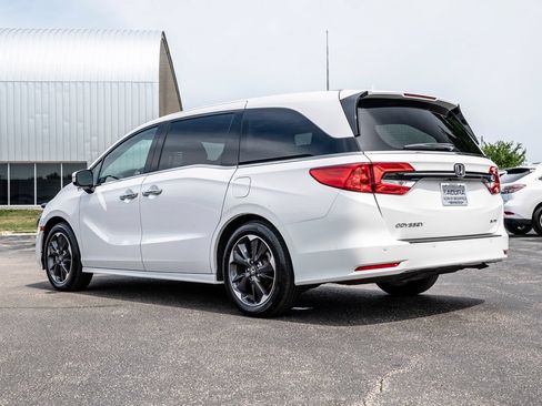 Used 2024 Honda Odyssey Elite image 14