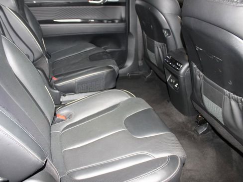 Used 2024 Hyundai Palisade Calligraphy image 27