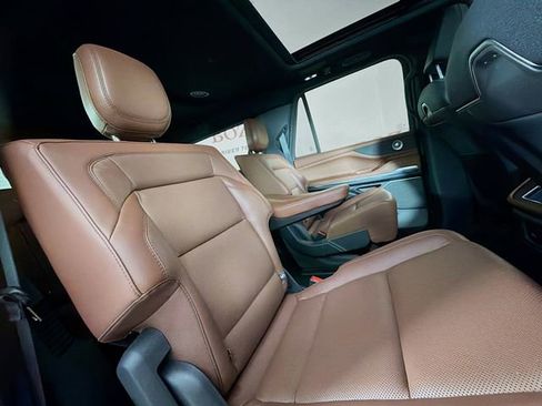 New 2026 Lincoln Navigator L Reserve AWD/4WD image 32