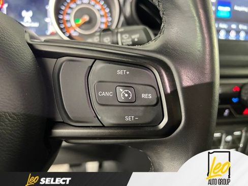 Used 2022 Jeep Wrangler Unlimited Sport AWD/4WD image 19